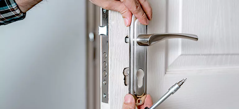 Front Door Knob Repair in Bay Point, CA